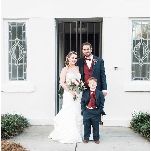 Meet your Posher, Ava - Picture 2 of 2